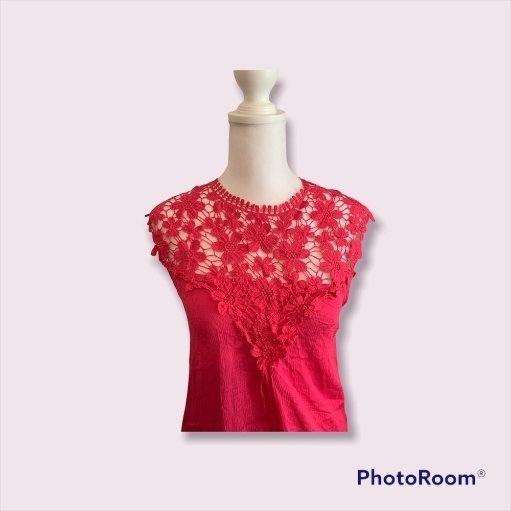 Davi & Dani Pink Macrame Lace Crepe Blouse NWT S - Picture 2 of 7